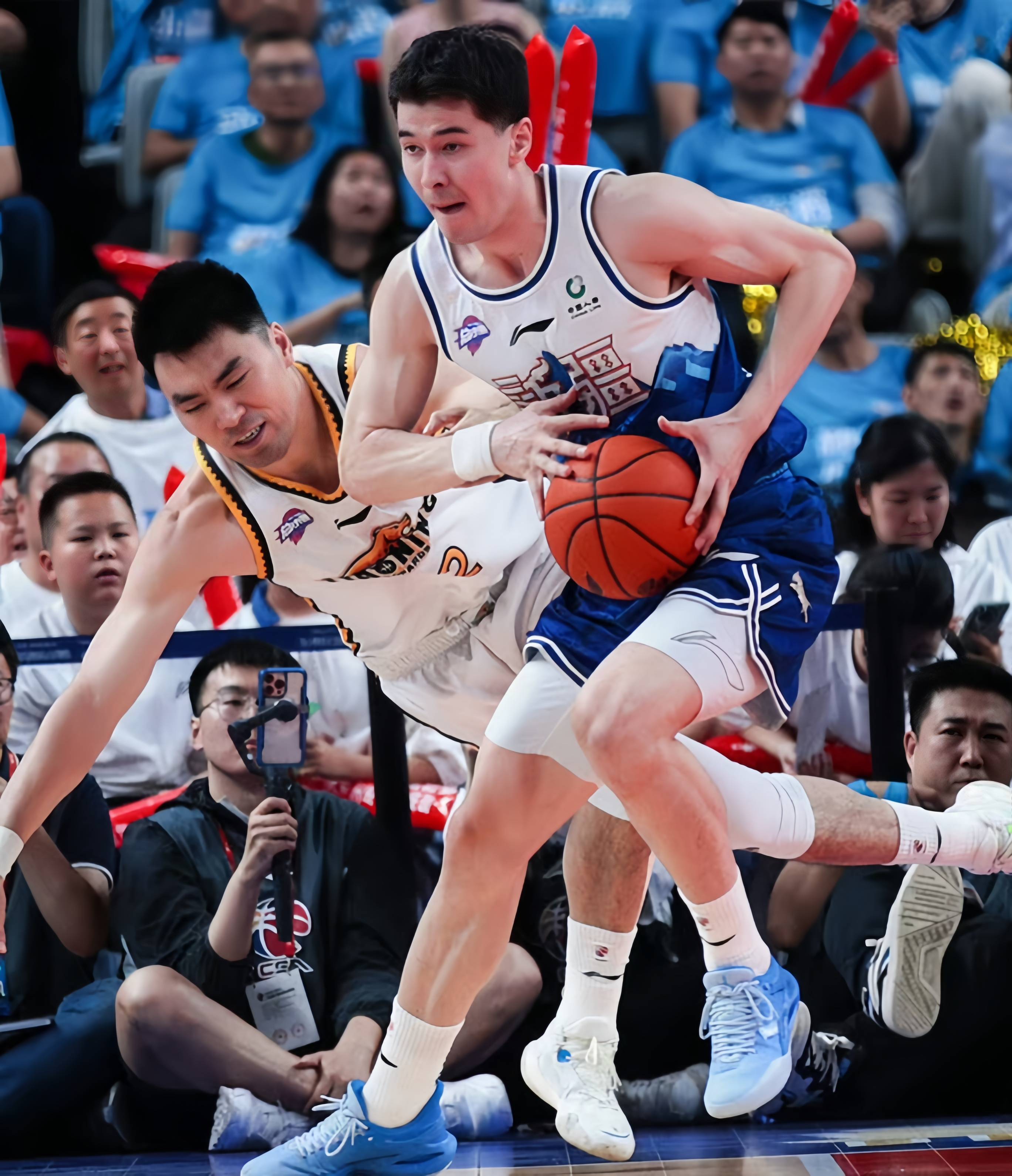 九游-CBA季后赛今夜再迎强敌，国际米兰刷新队史纪录，主帅态度——震撼外界，团队化学反应显著的简单介绍